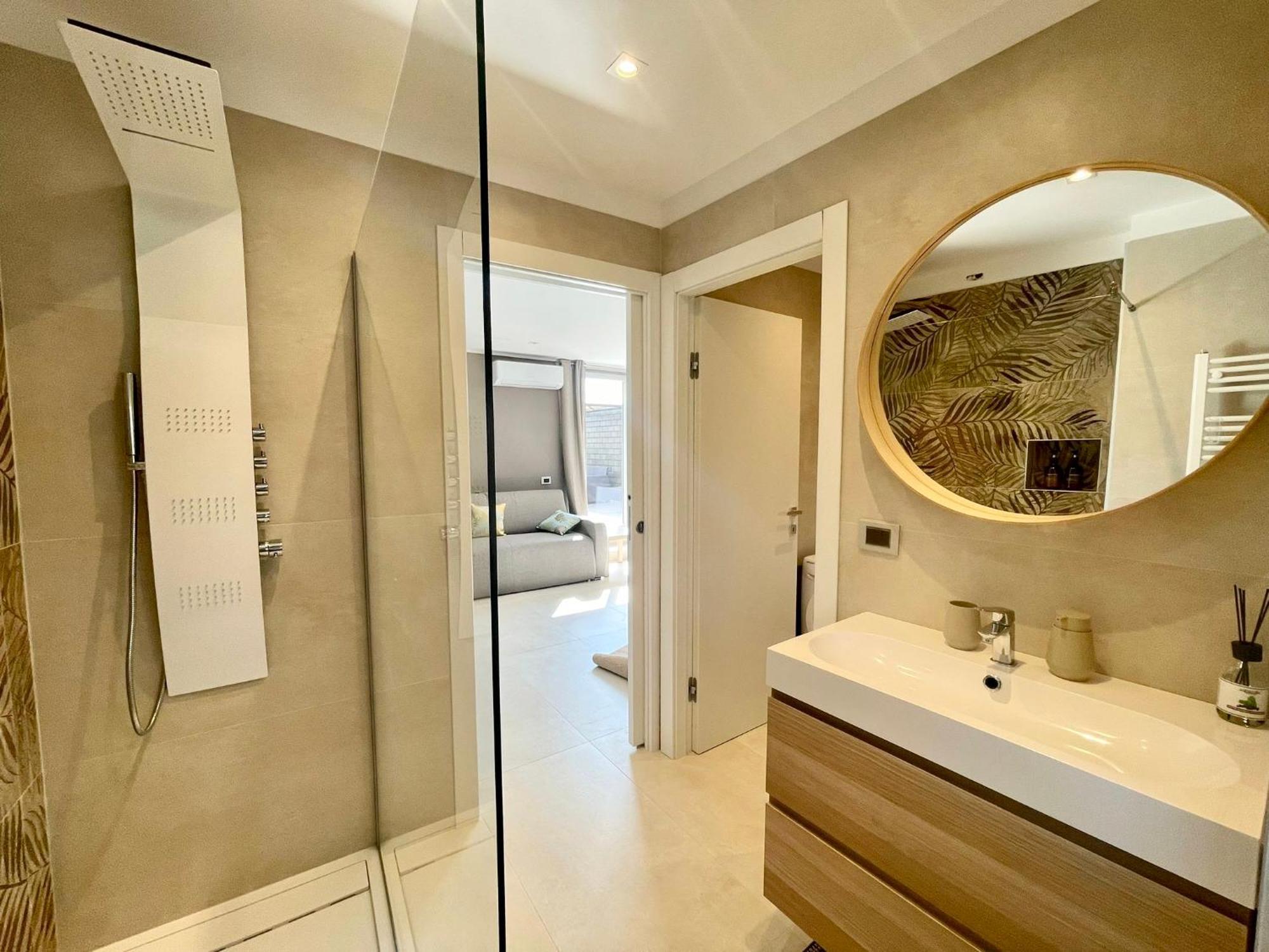 R39 Attic With Terrace And Private Parking