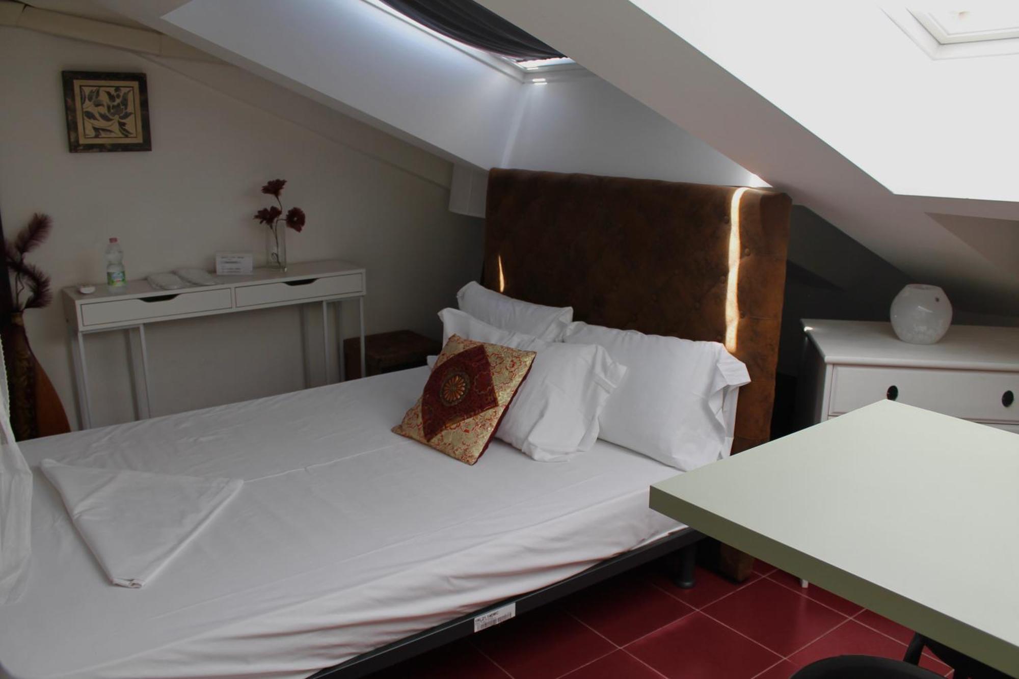 Mercanti Attic Version Apartment *