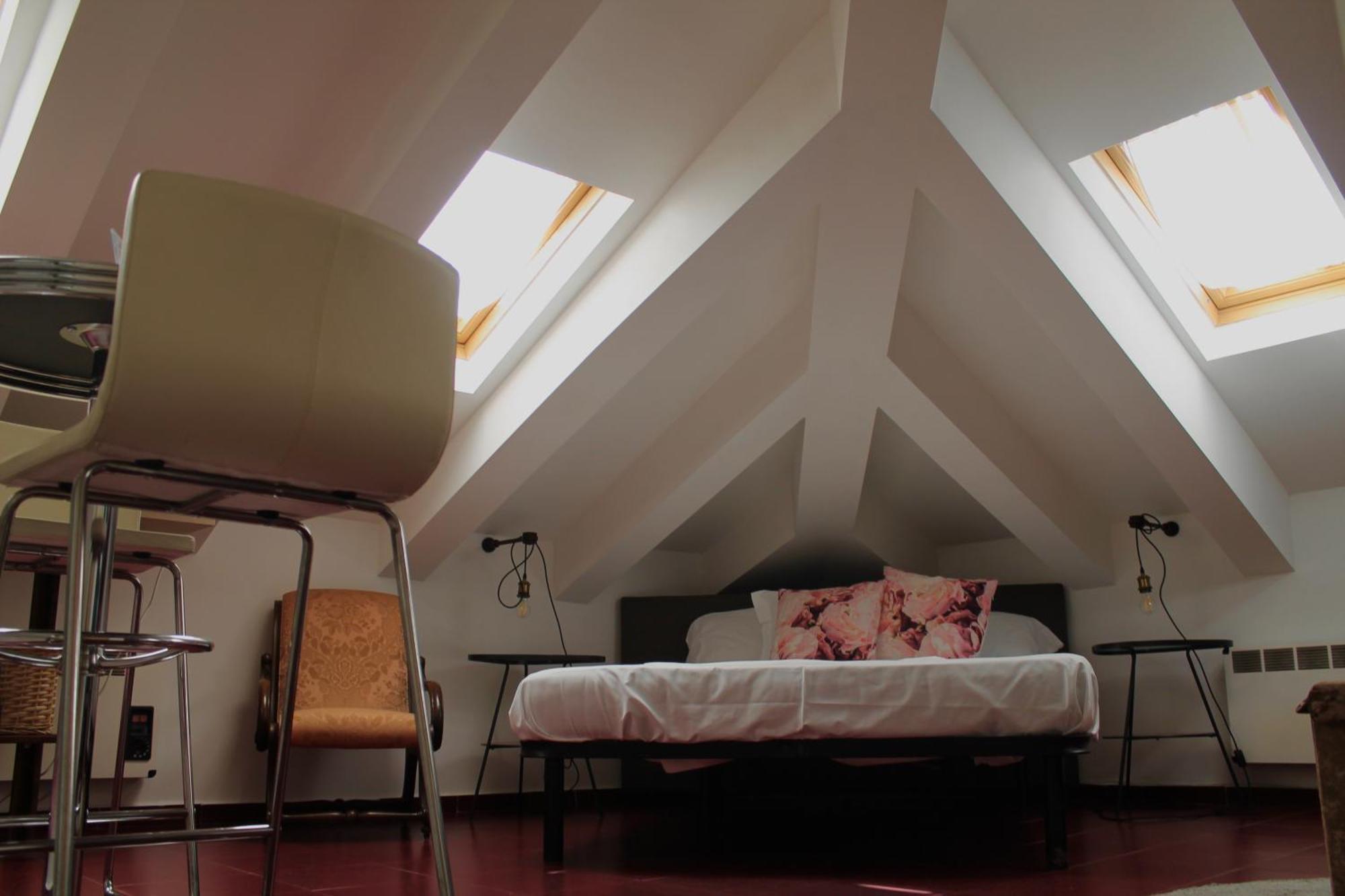 Mercanti Attic Version