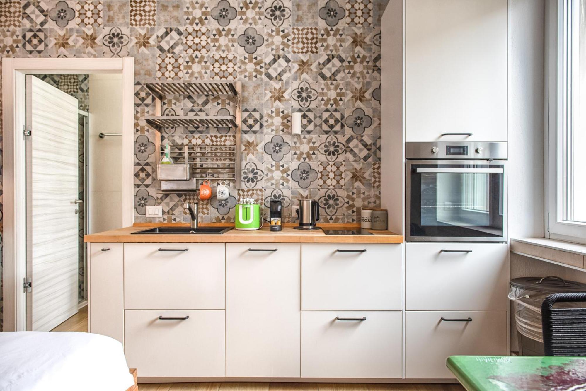 Apartment Luxury Cozy By Station - Cafe