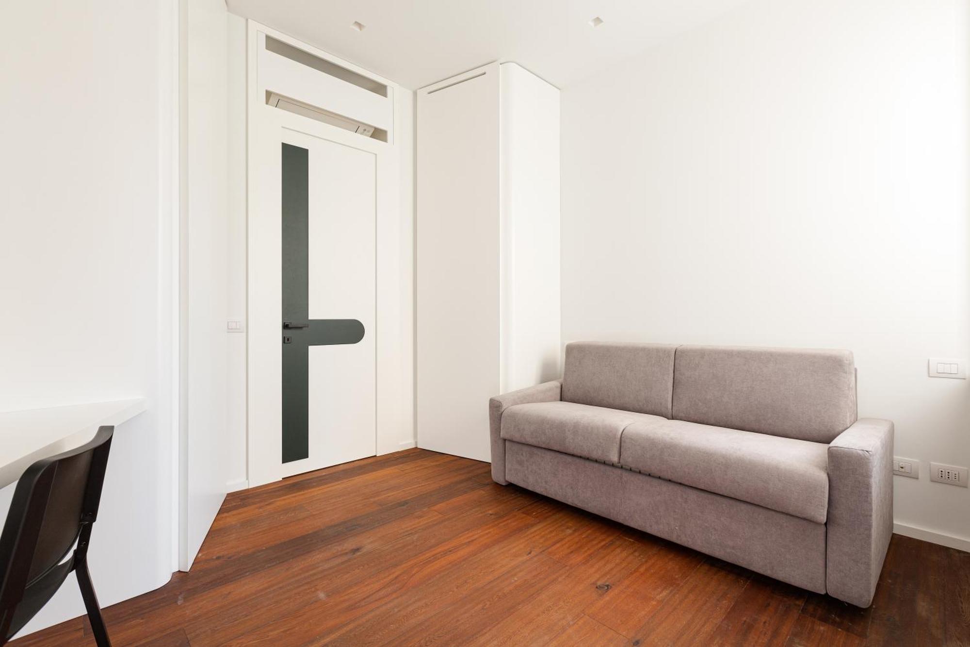 Apartment Tiny Near Station *