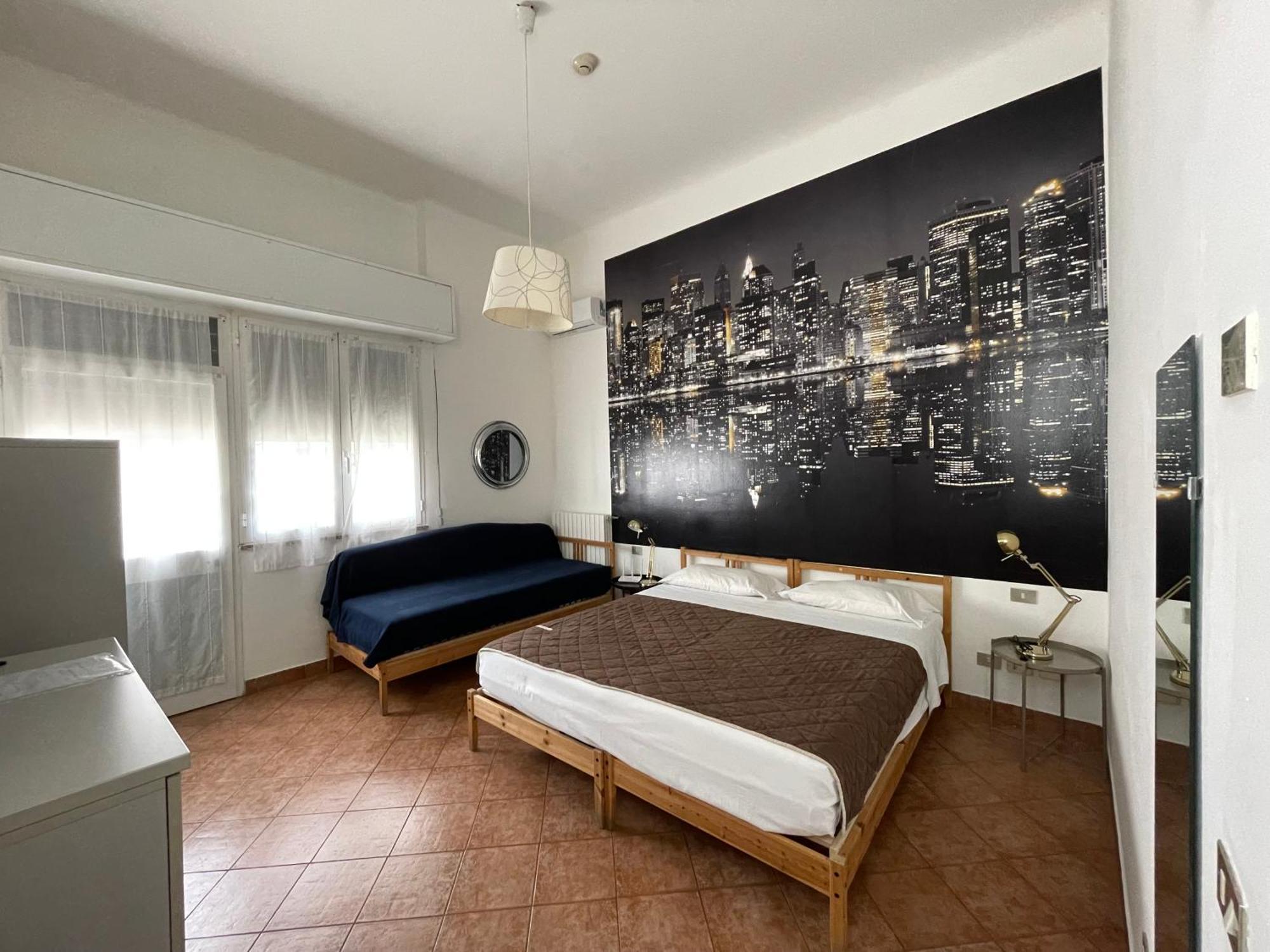 Apartment Canal