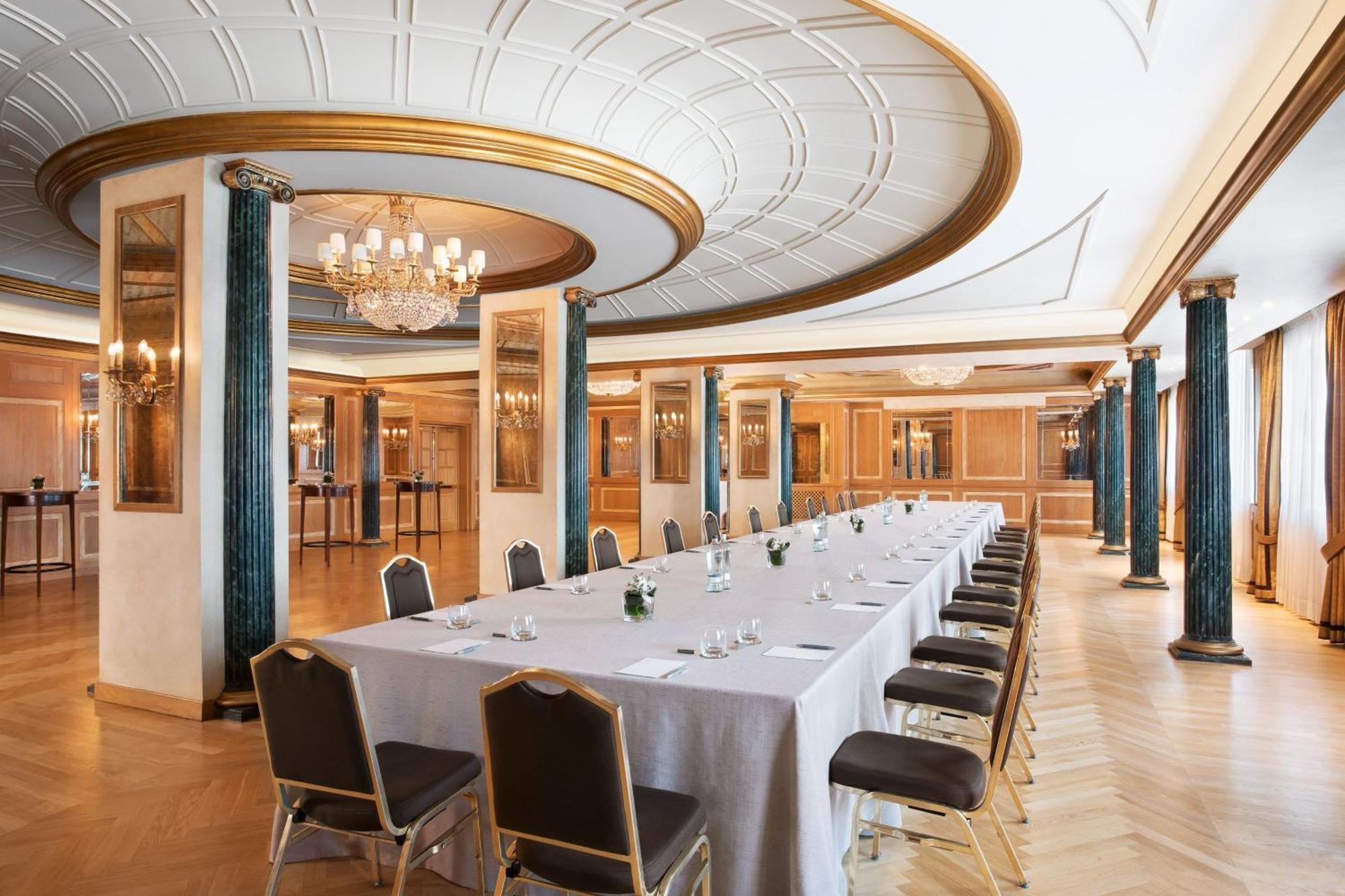 The Westin Palace, 5*