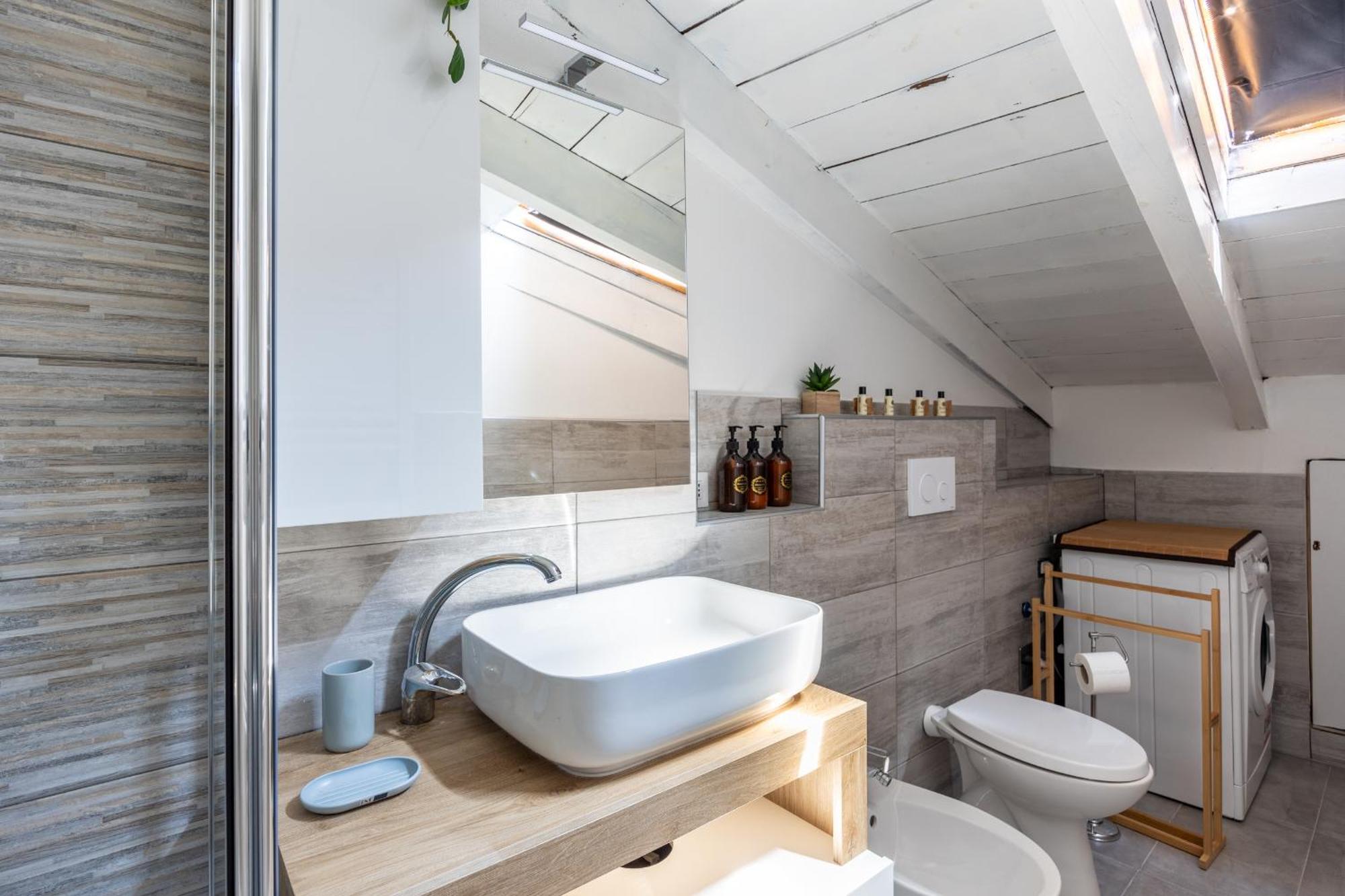 Free Parking Tiny House Wifi Netflix 15 Minuti Dal Duomo Apartment Mailand