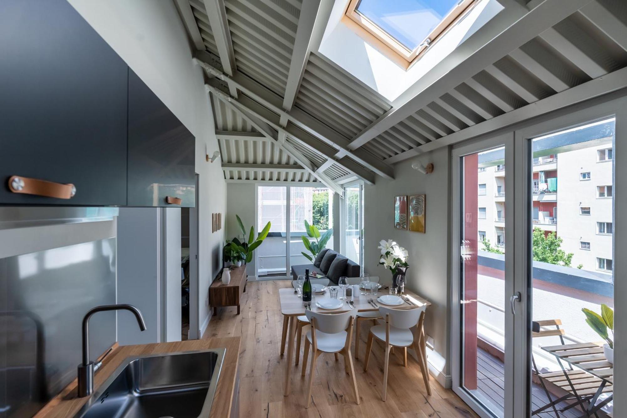 Rooftop Design Con Terrazzo - Duomo-porta Romana Apartment *