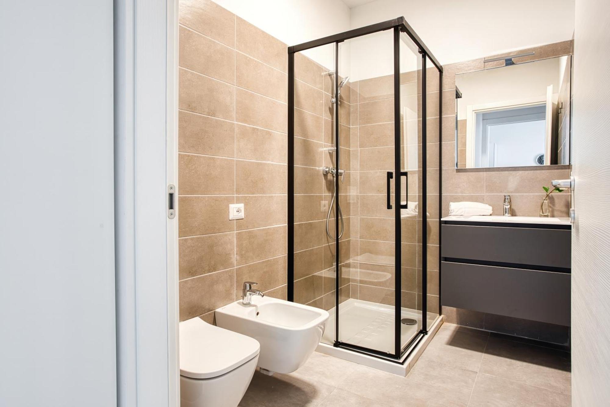 Sleek Abode In Maciachini Mailand
