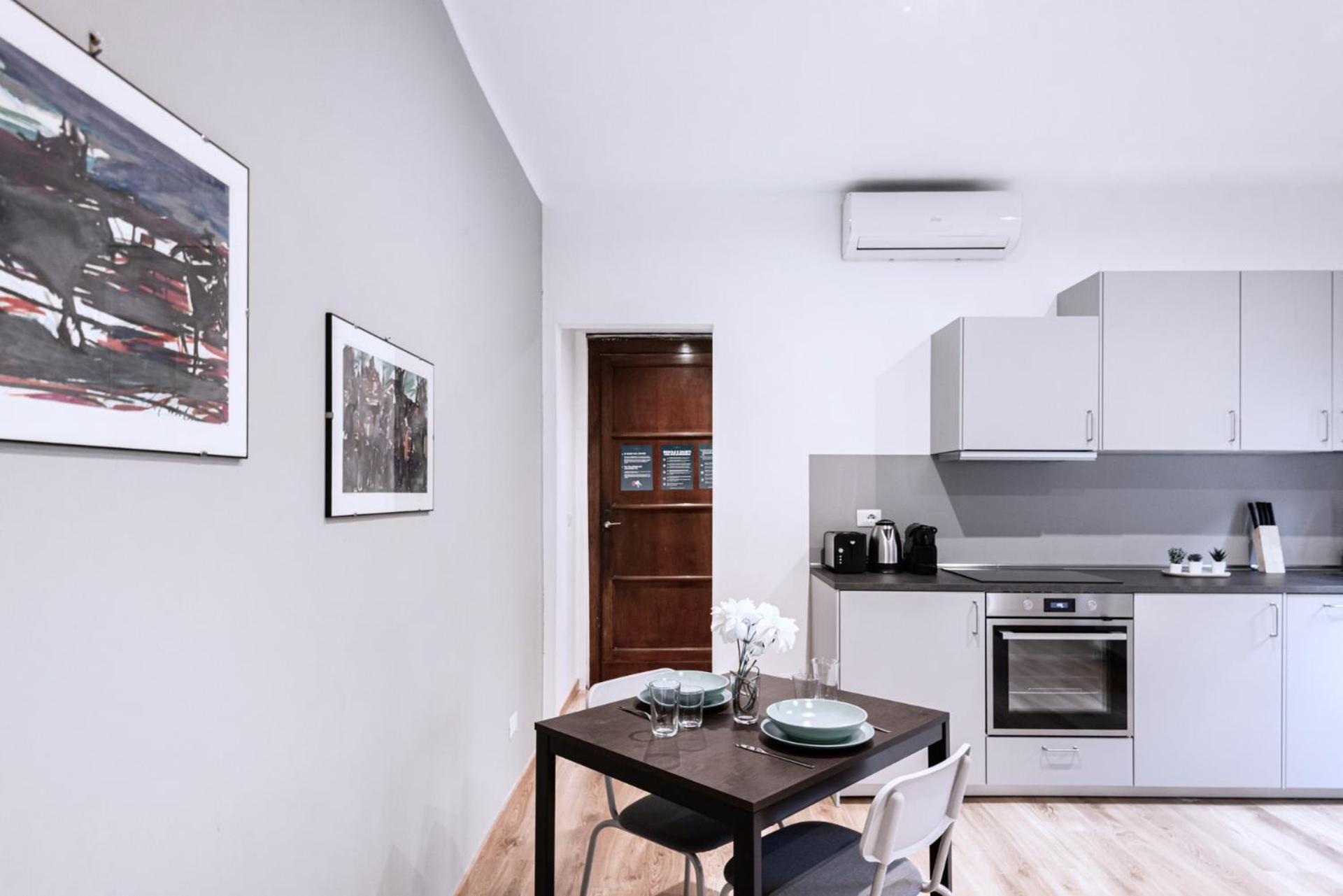 Easylife - Studio Con Balcone In Risorgimento * Mailand