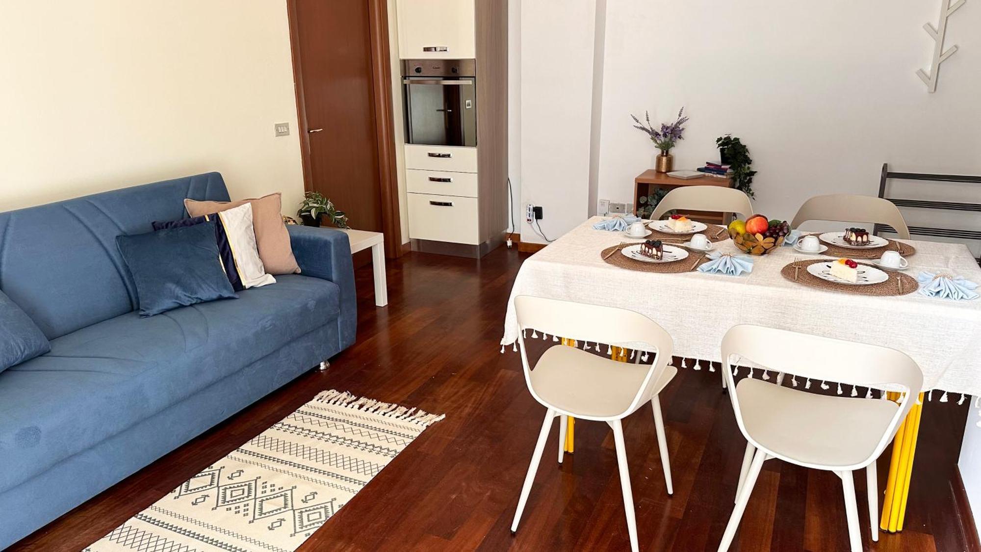 Ihost - Bergamo 12 * Milan