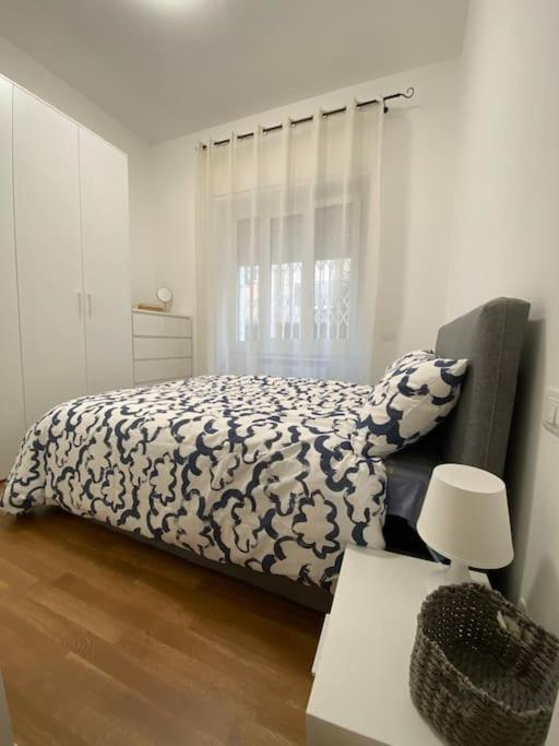 Nolo62, A Nifty Flat In *