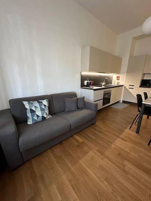 Nolo62, A Nifty Flat In *