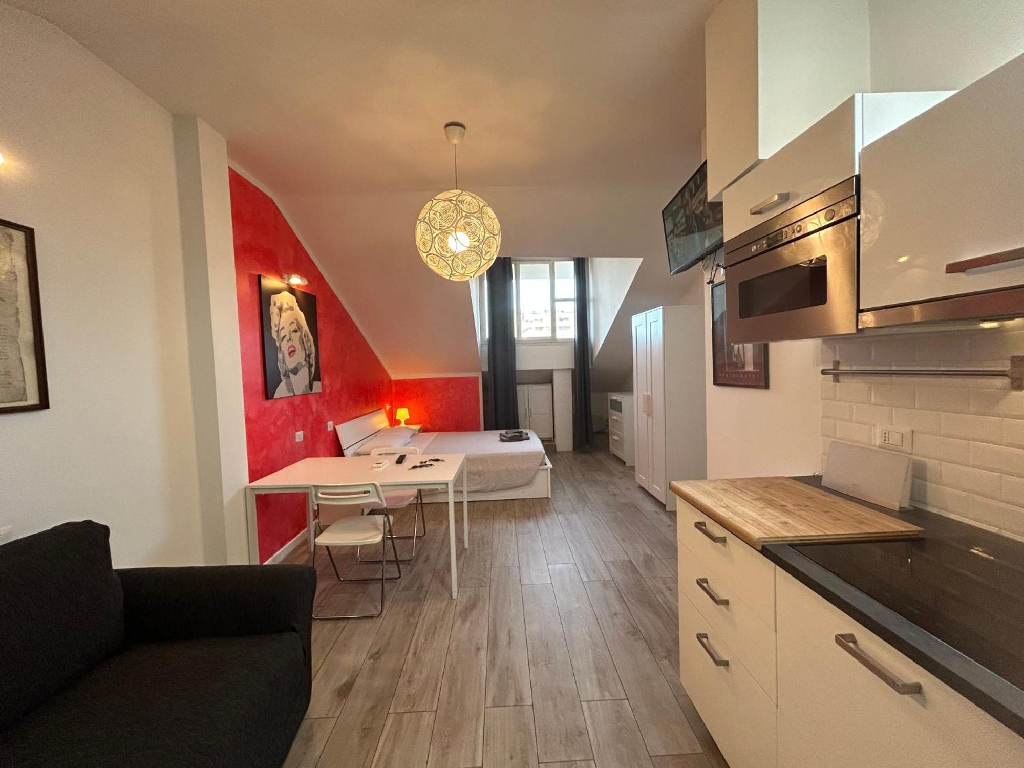Apartamento Mansarda Open Space Vicino Zona Isola