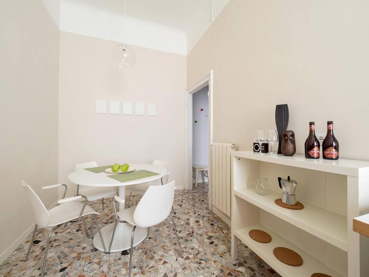 Apartamento Trilocale 4/5 Ospiti In Stazione Milão
