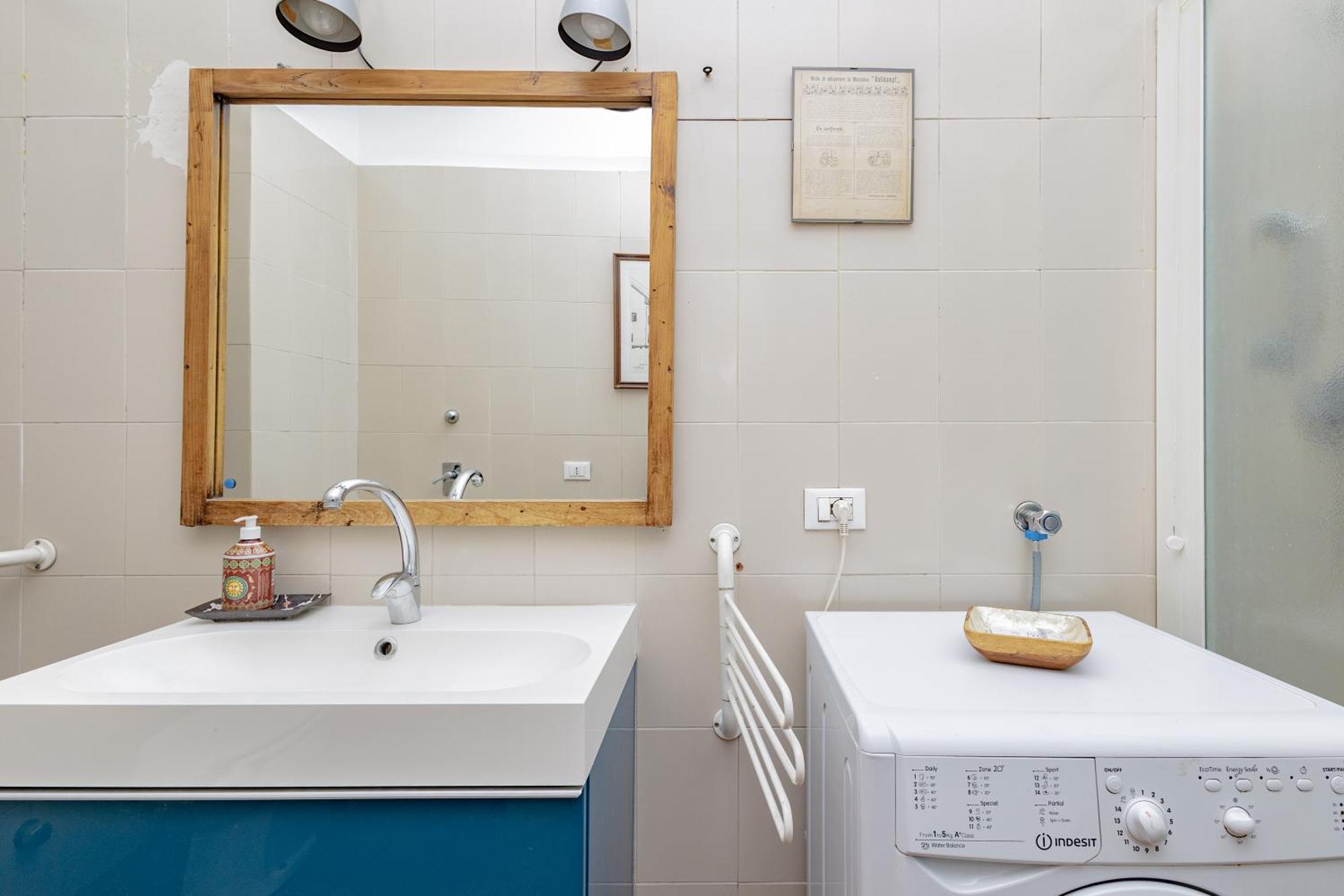 Xenia - Spacious Apt Near Linate Airport Apartamento
