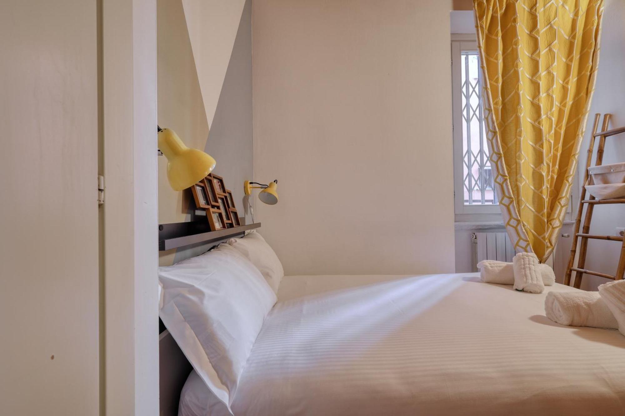 Apartment Joivy Welcoming Flat With Balcony Next To Naviglio Grande *