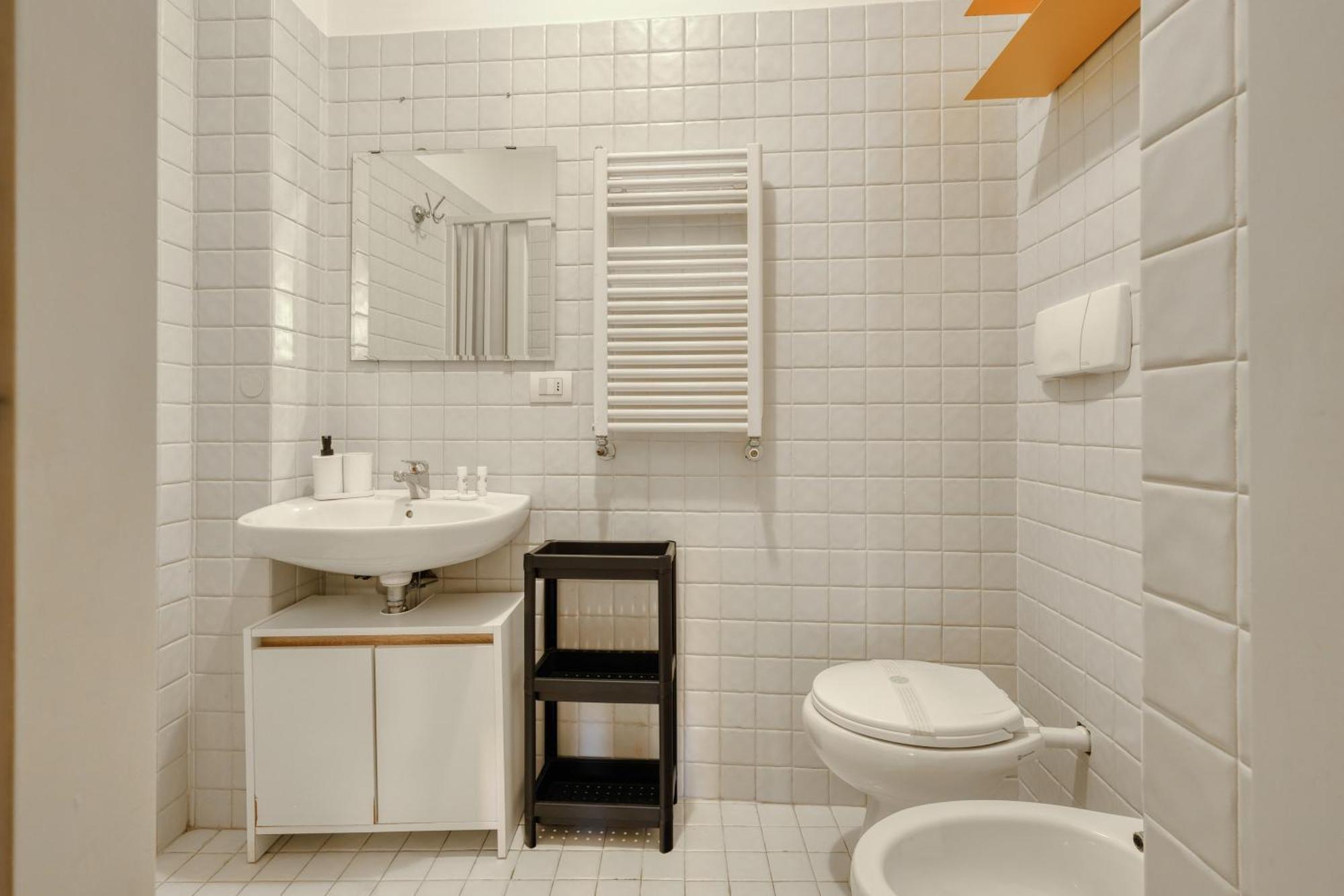Apartment Joivy Welcoming Flat With Balcony Next To Naviglio Grande Mailand