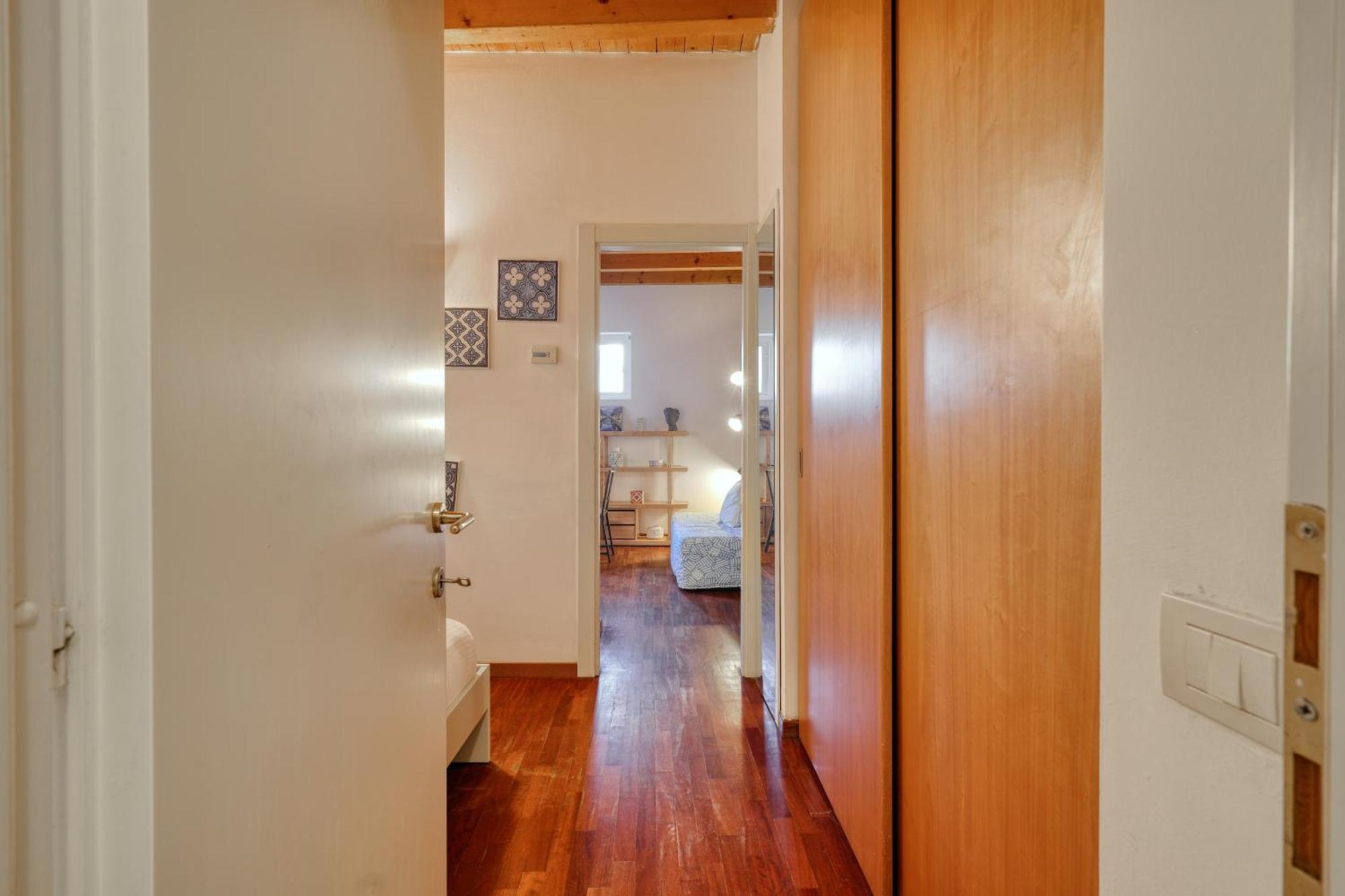 Joivy Welcoming Flat With Balcony Next To Naviglio Grande Apartment