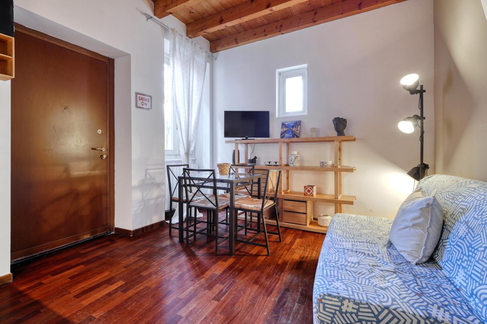 Apartment Joivy Welcoming Flat With Balcony Next To Naviglio Grande Mailand
