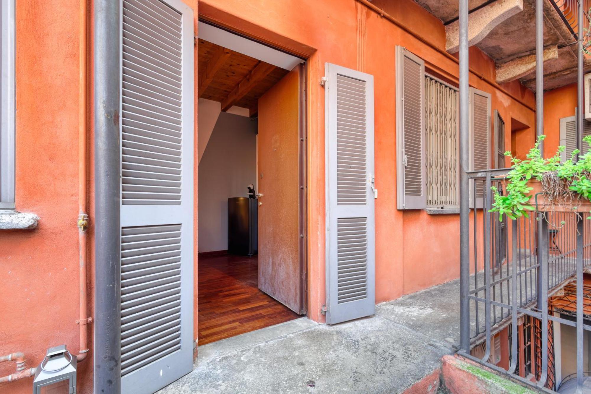 Joivy Welcoming Flat With Balcony Next To Naviglio Grande Mailand