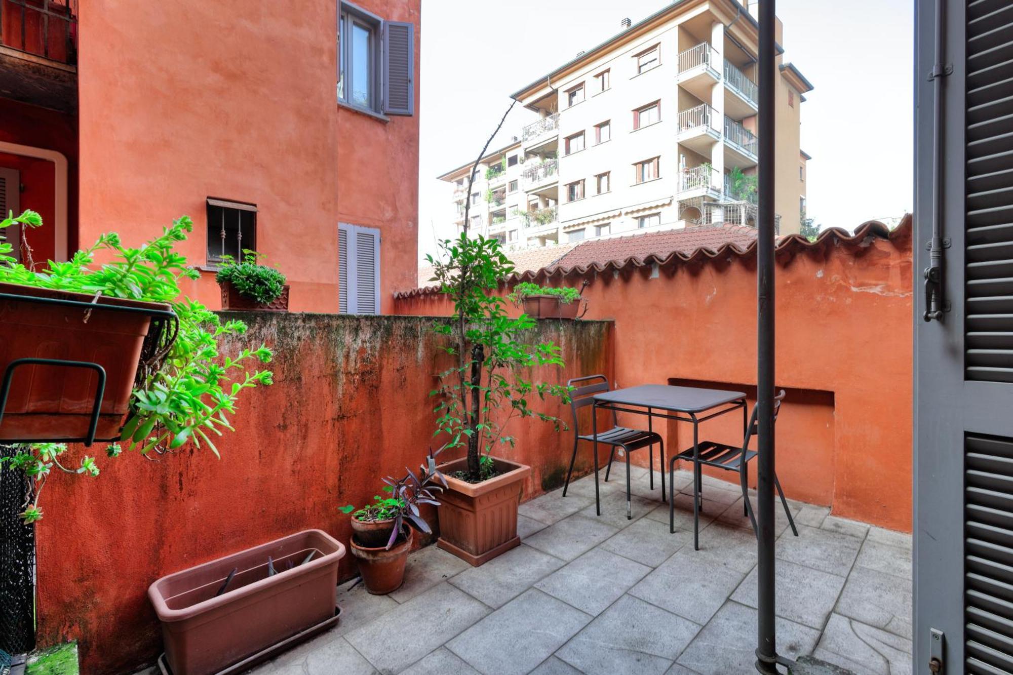 Apartment Joivy Welcoming Flat With Balcony Next To Naviglio Grande Mailand
