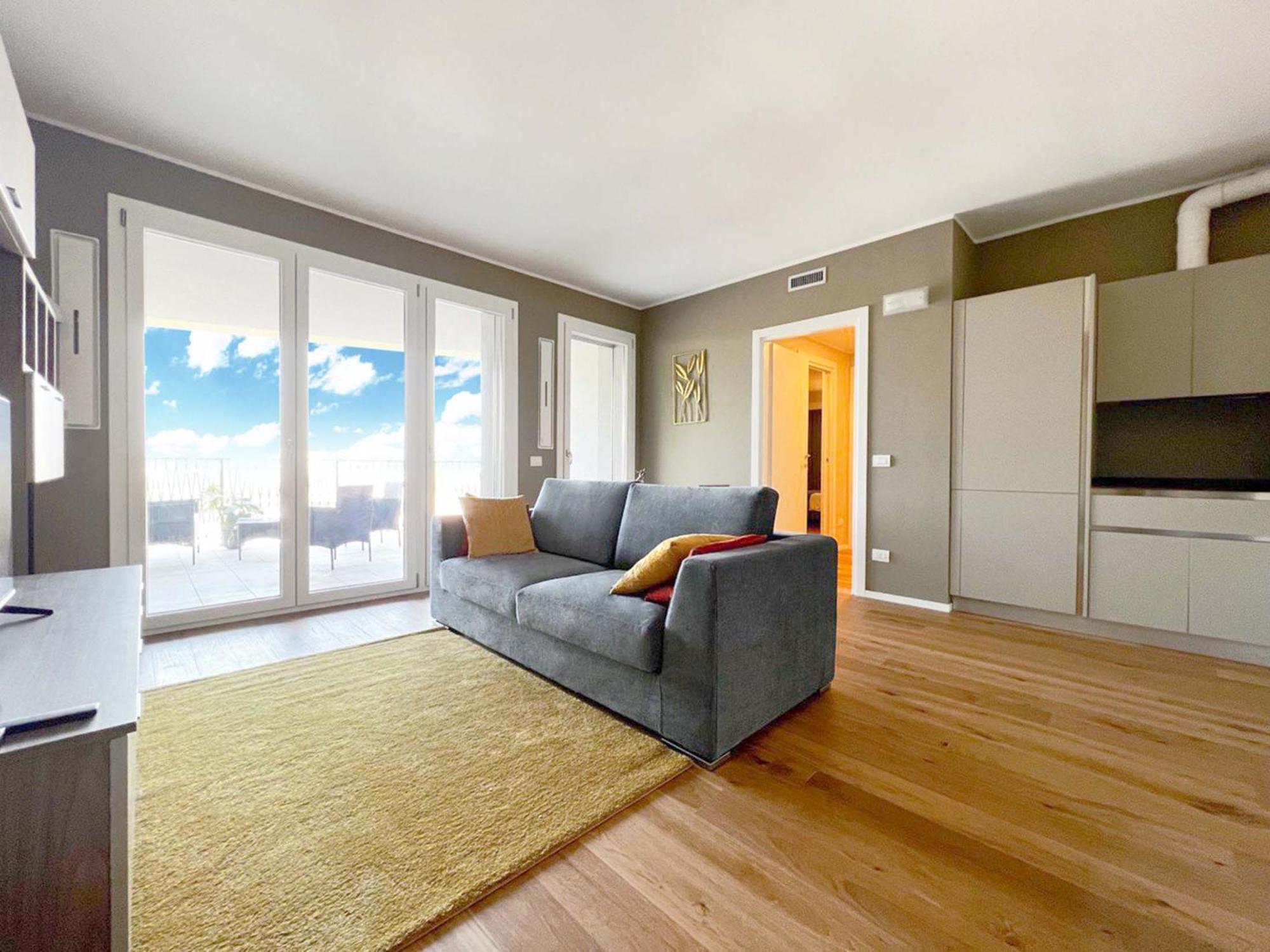 Living With Terrace & Garage By Ndp Rent * Mailand