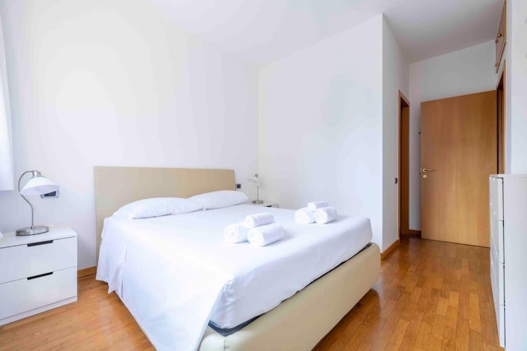 Apartment Bellissimo Bilocale Con Terrazzo