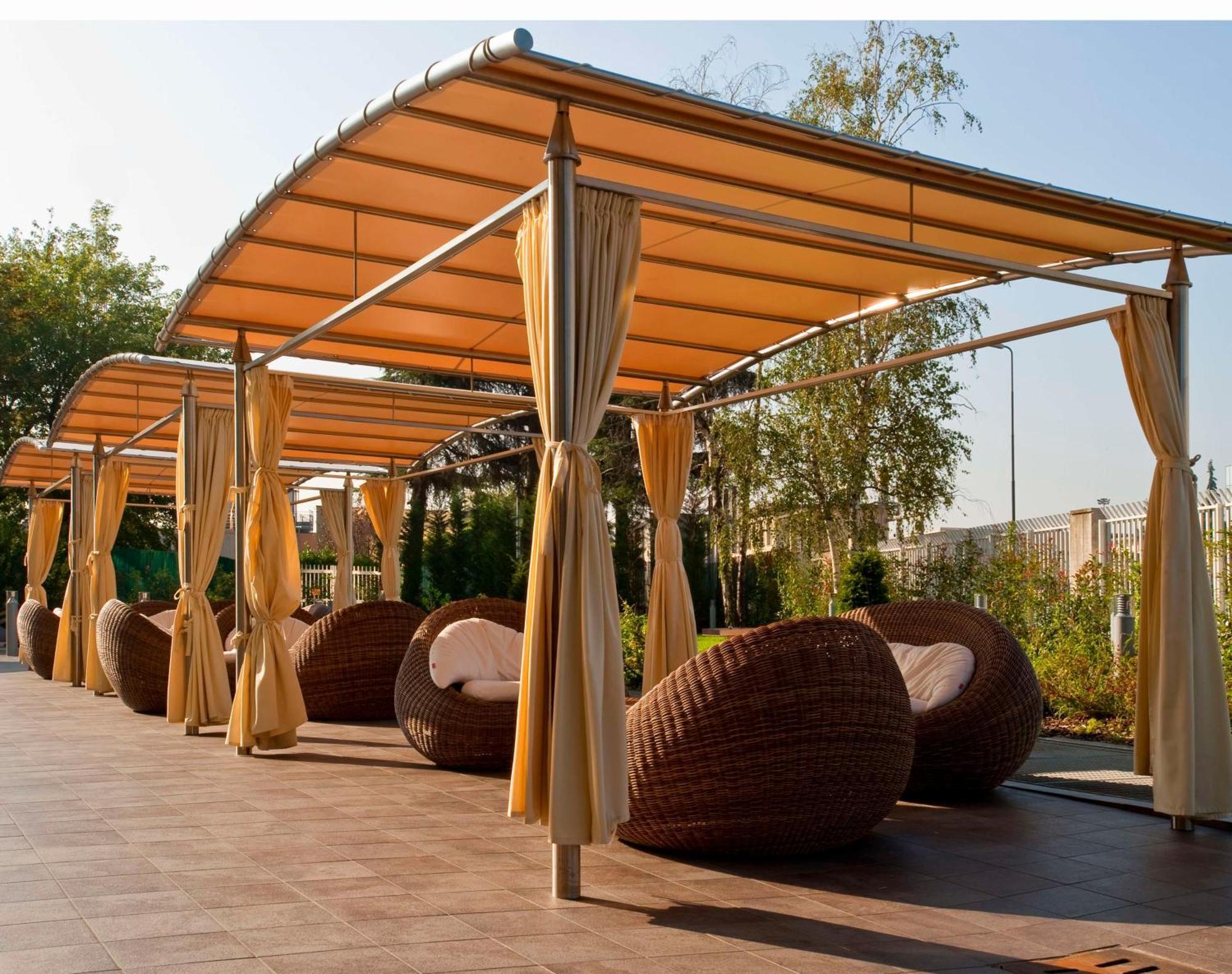Best Western Plus The Hub Hotel 4*