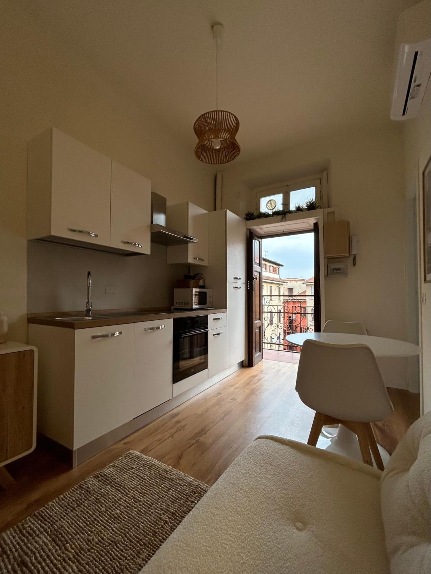 Elegante Bilocale, A Pochi Passi Dalla Metro Pasteur Apartment