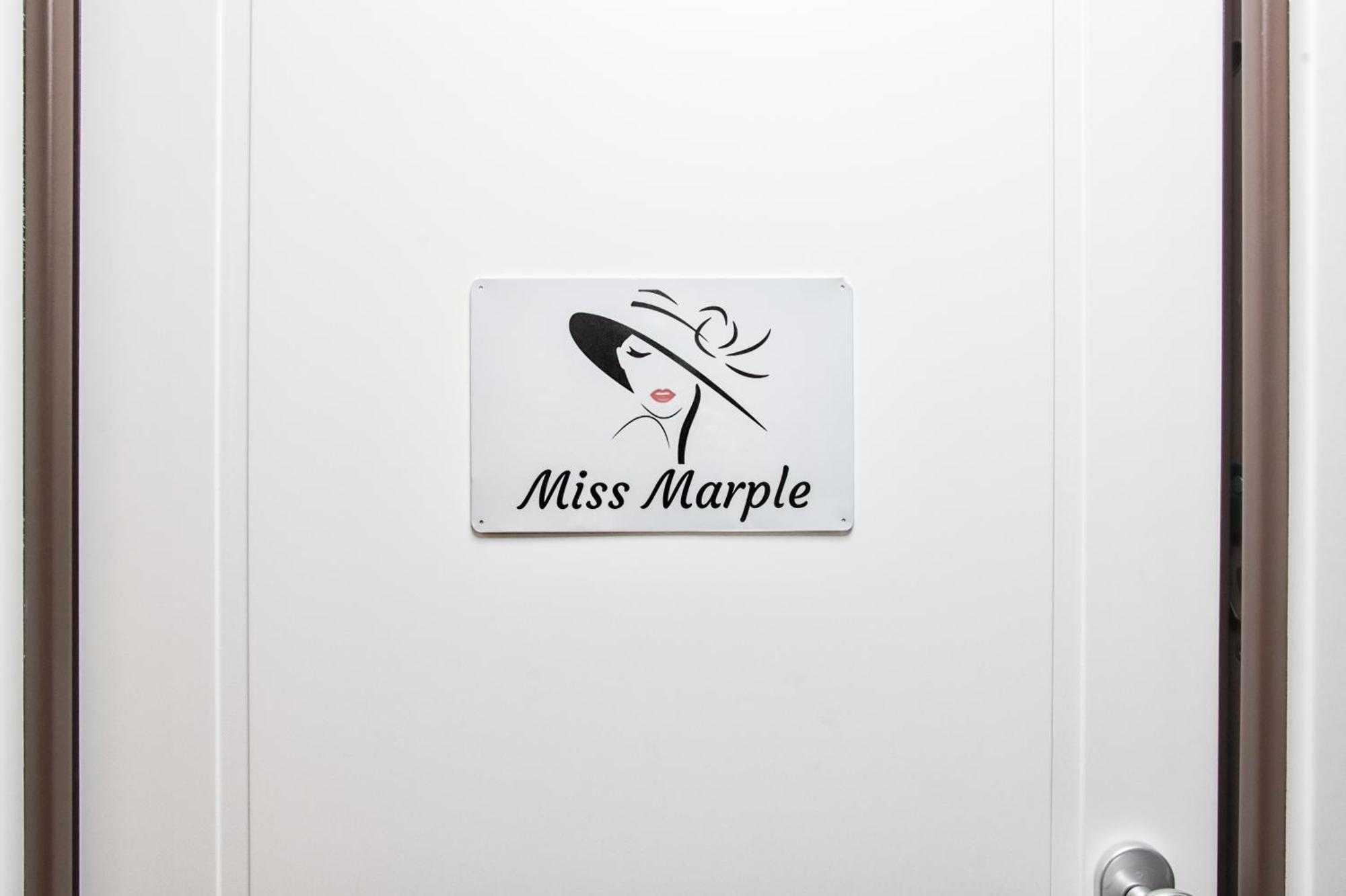 Apartment Ms Marple Luxury Station Mailand