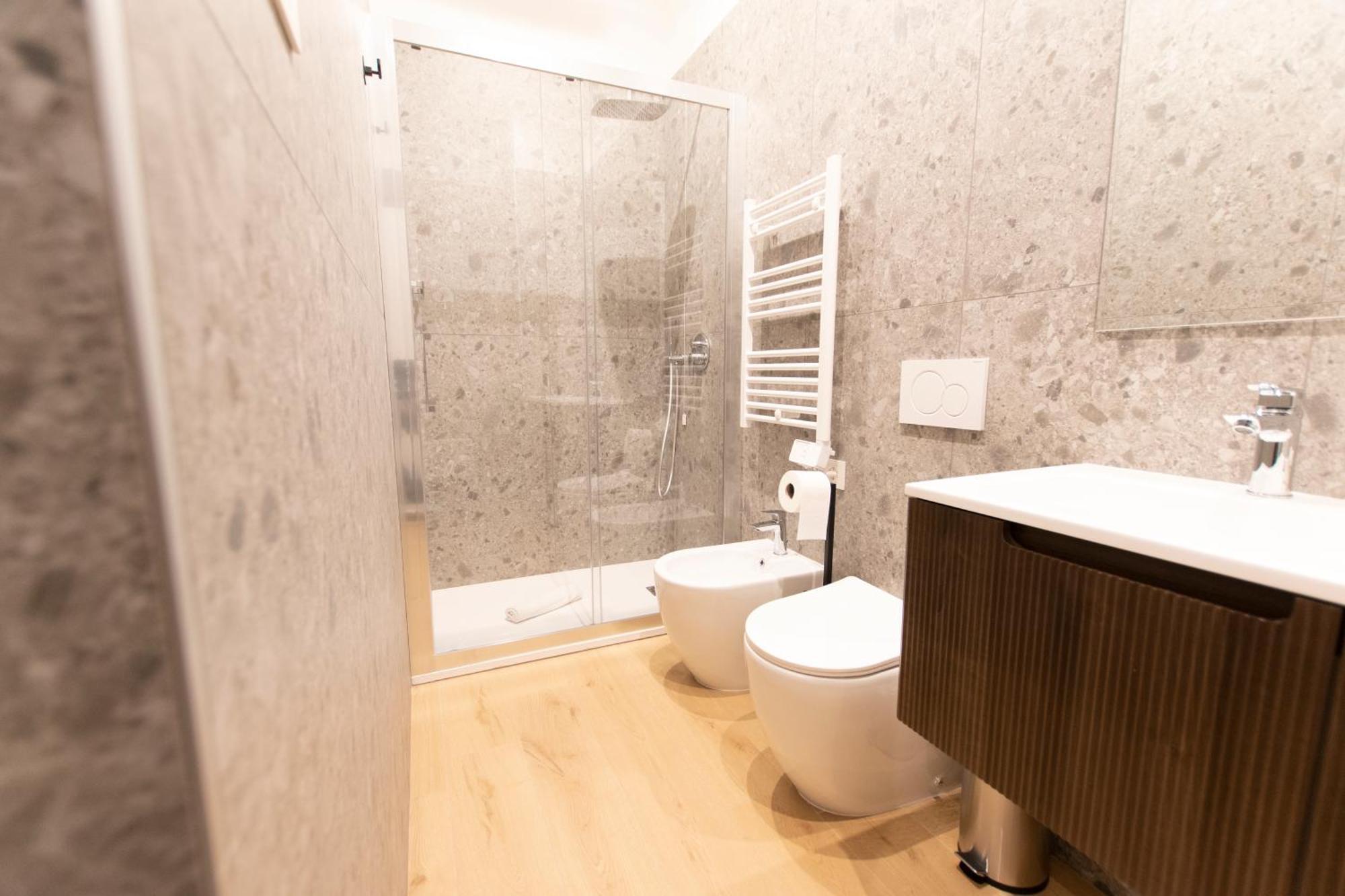 Ihost Luxury -free Parking- Plana 7