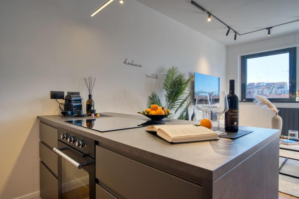 Italianflat - Canal Couture, Navigli Luxury Retreat *