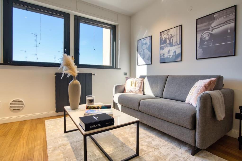 Italianflat - Canal Couture, Navigli Luxury Retreat *