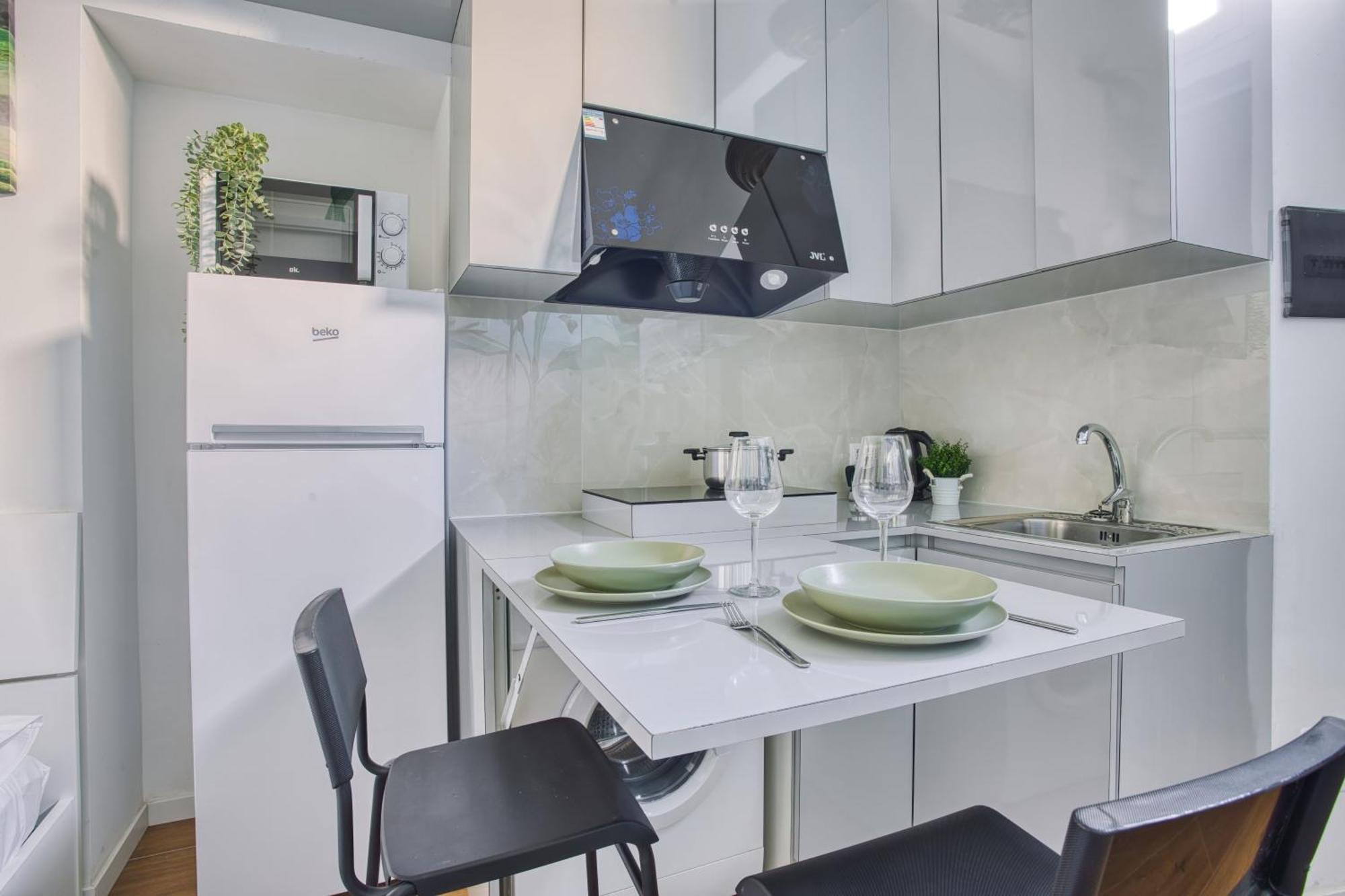 Apartment Rosmini13; Lil Gem In Sempione Disctrict *