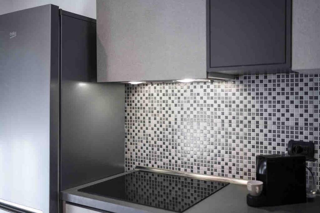 Dynamic In Apartment *