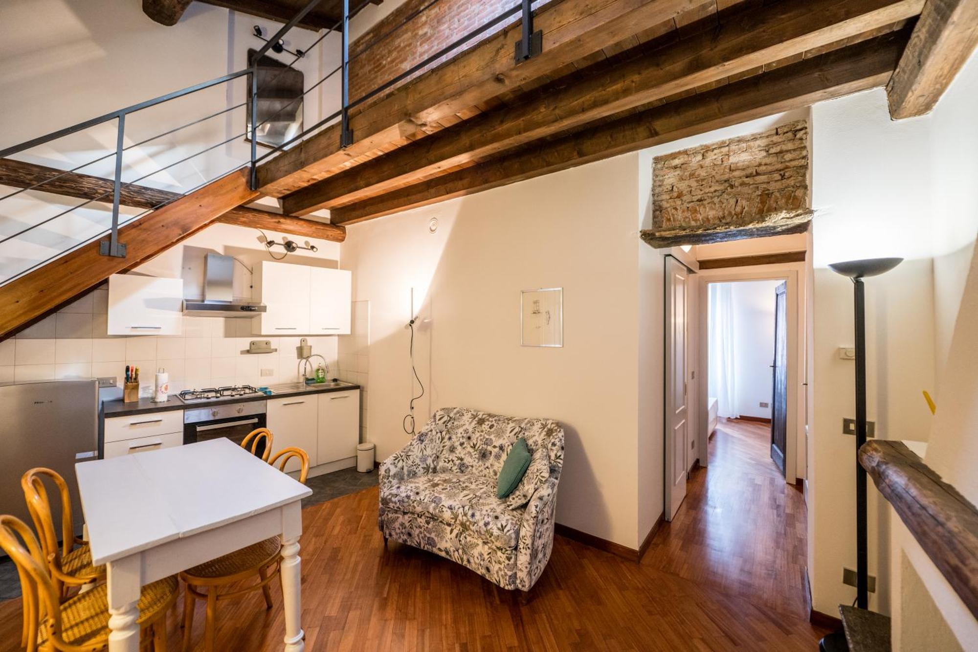 Wonderful Two Floors Apartment Mailand