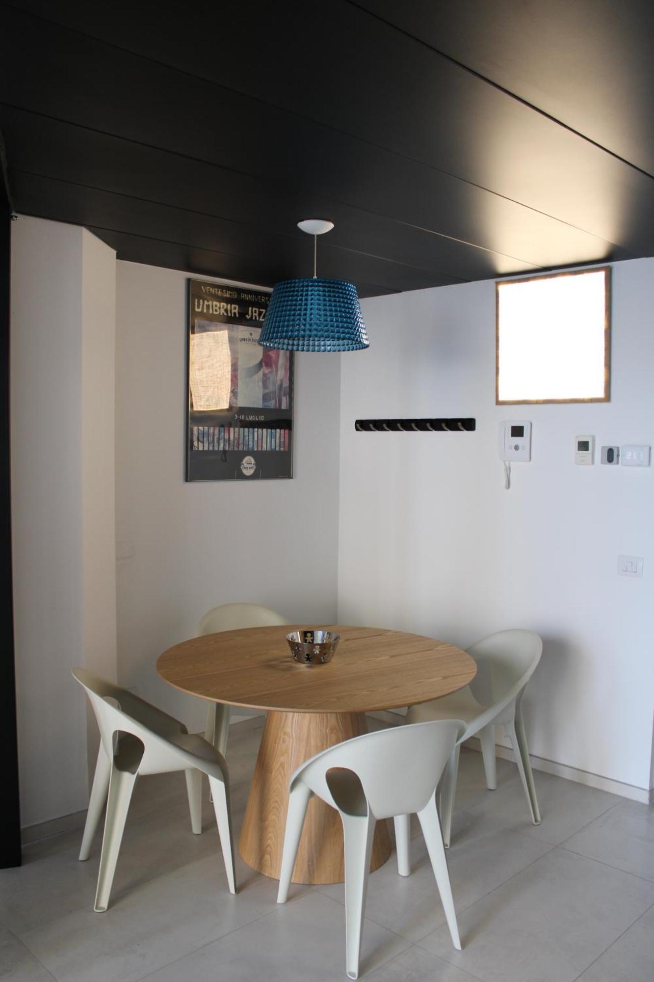 Apartment Space Loft - Close To M5 Subway - Free Parking - Sky & Netflix Tv Milan