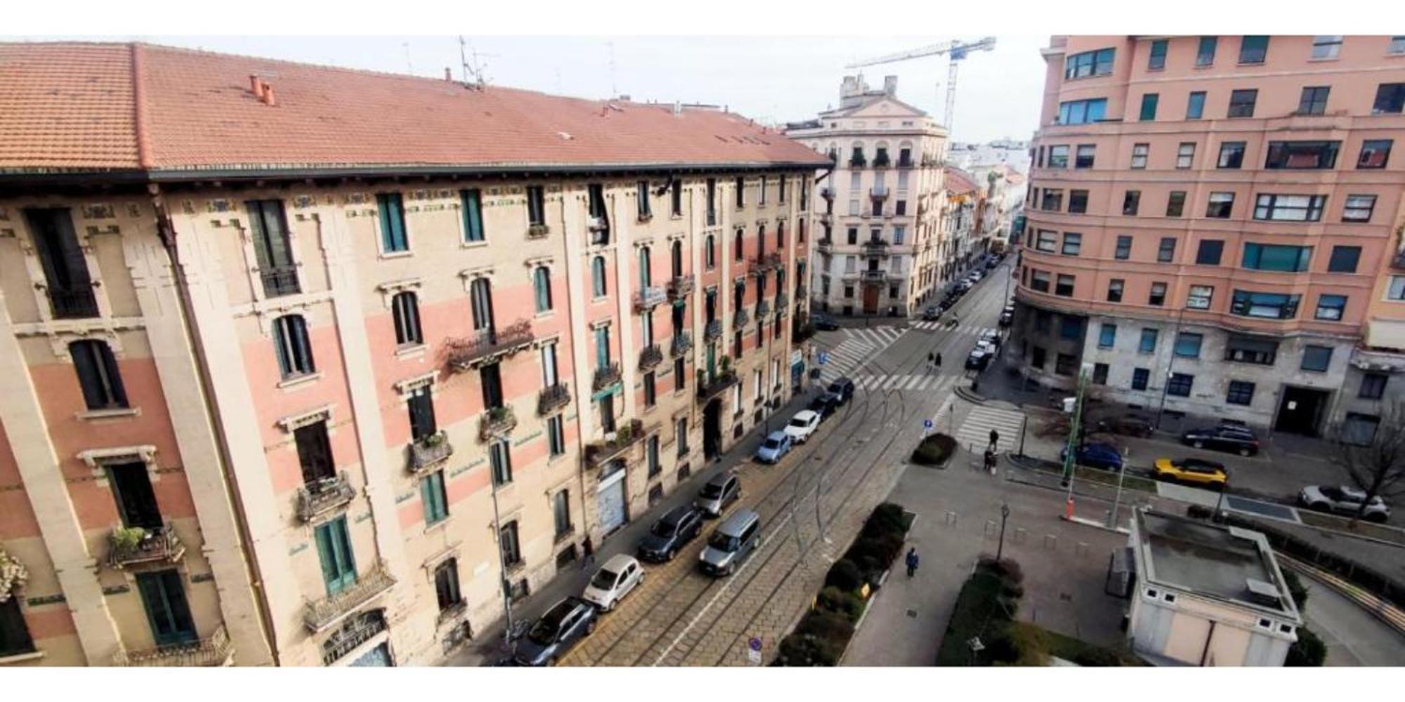 2 Bedroom Gem Near Fast Wi Fi Kademy House Apartment Mailand