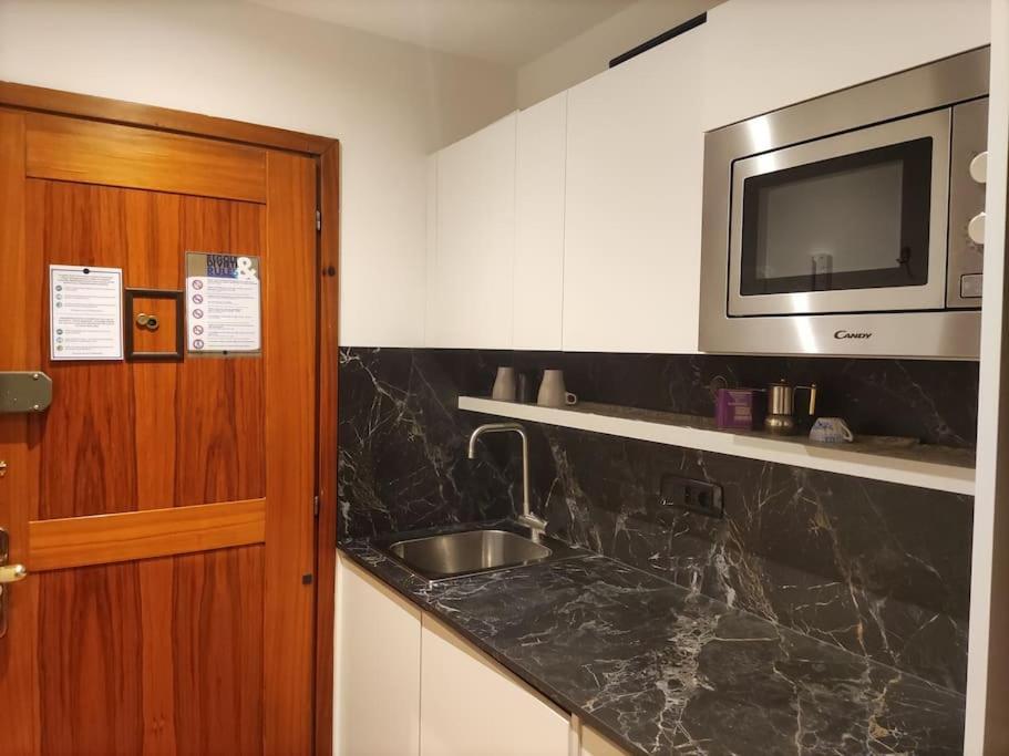 Apartment Porta Nuova Moscova: Cozy Near Duomo! *