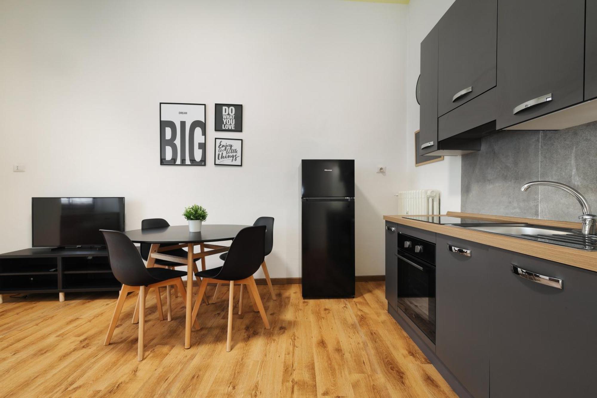 Joivy Charming Flat In Milan's Academic Hub Apartment *