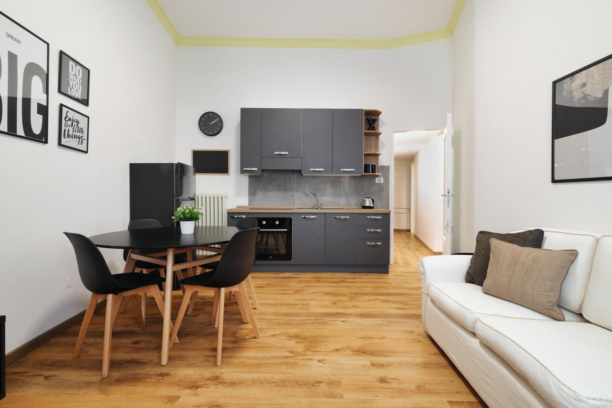 Joivy Charming Flat In Milan's Academic Hub Apartment *