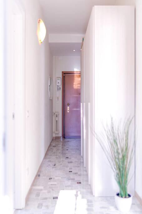 Navigli - Downtown - Duomo Spacious Two Bedroom - Close To Metro - Ac - Wi-fi * Mailand