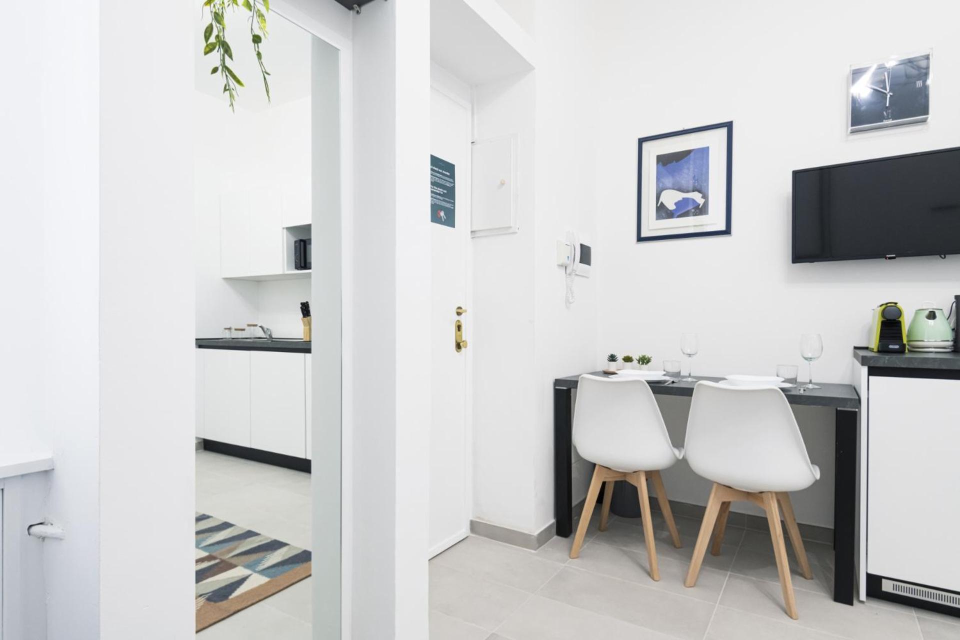 Easylife - Pratico Monolocale In Zona Isola * Mailand