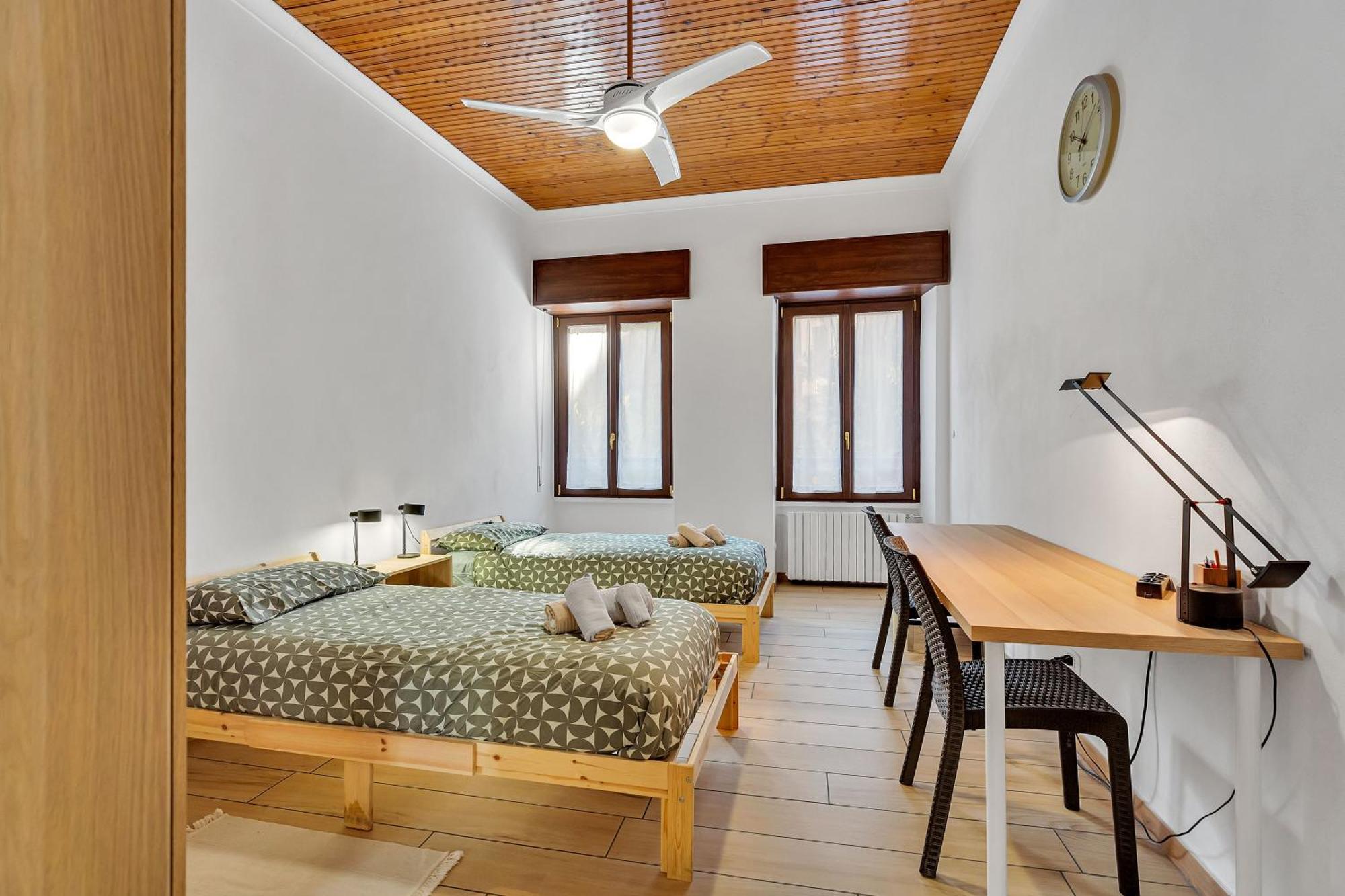 Charming & Bright In The Heart Of - Balcony Milan