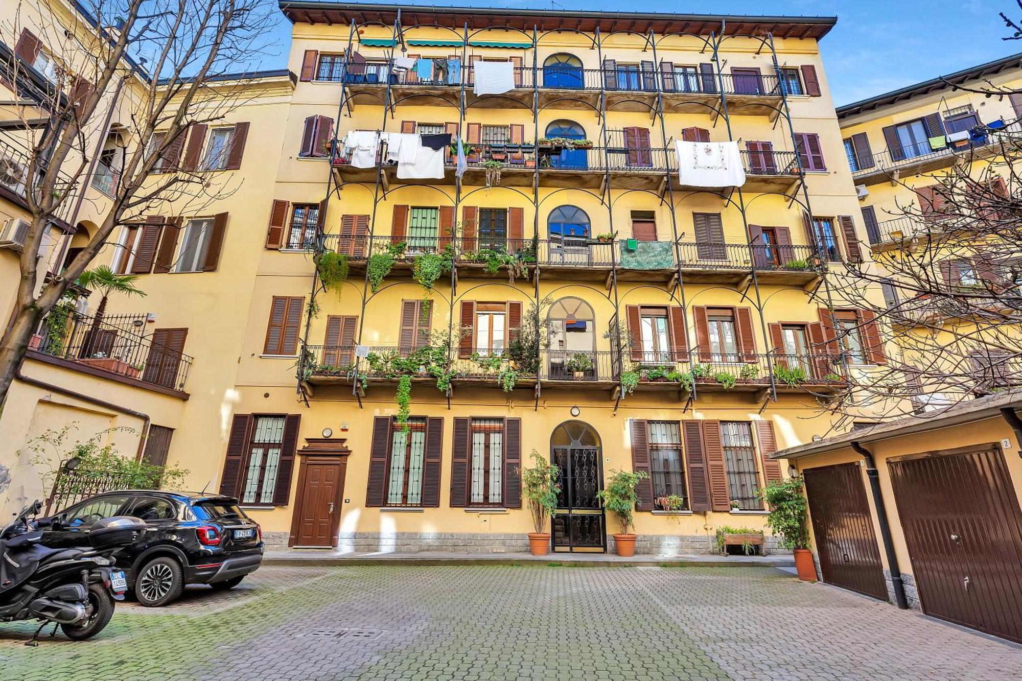 Charming & Bright In The Heart Of - Balcony * Milan