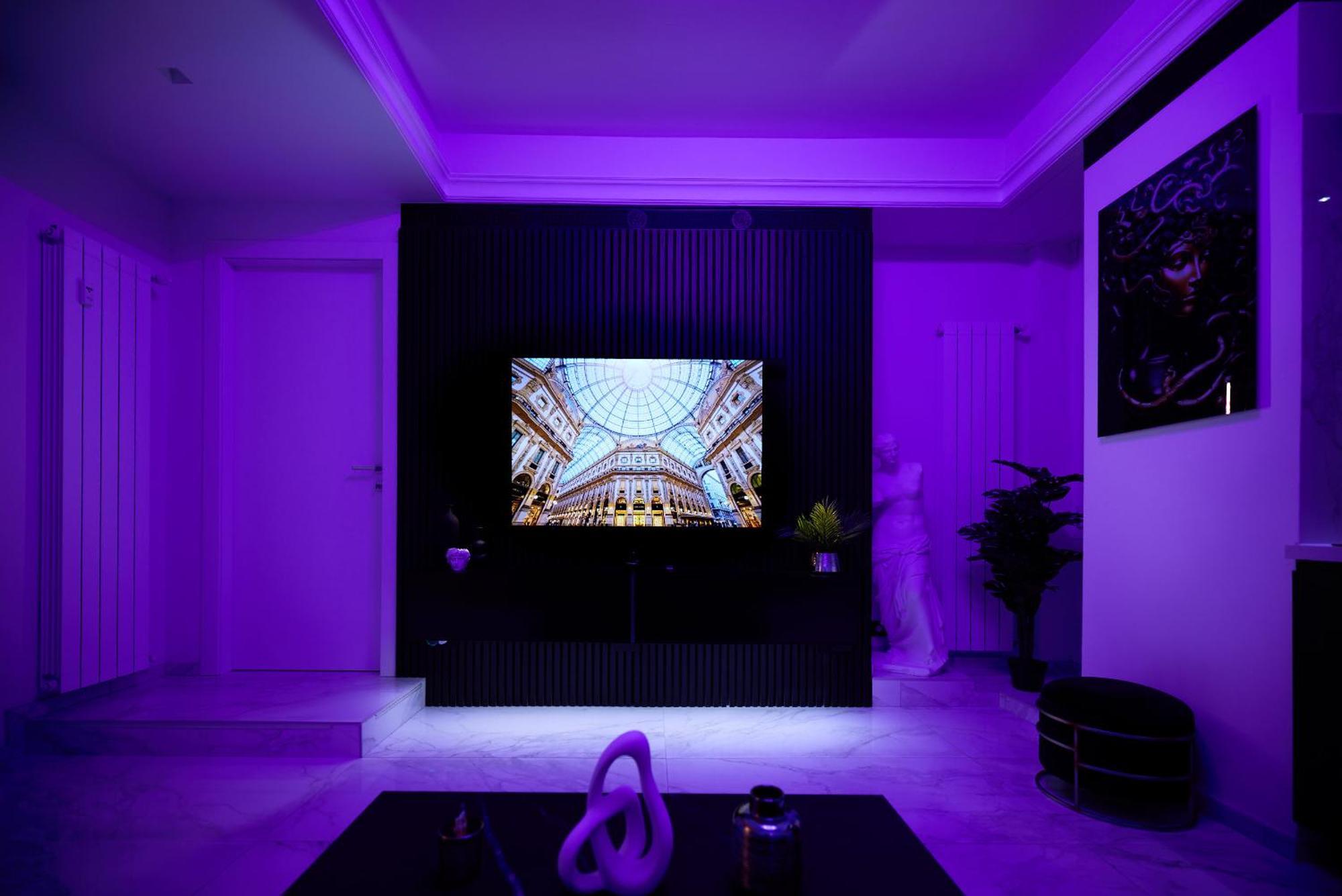 Italian Fashion - Luxurious Marble City Center *