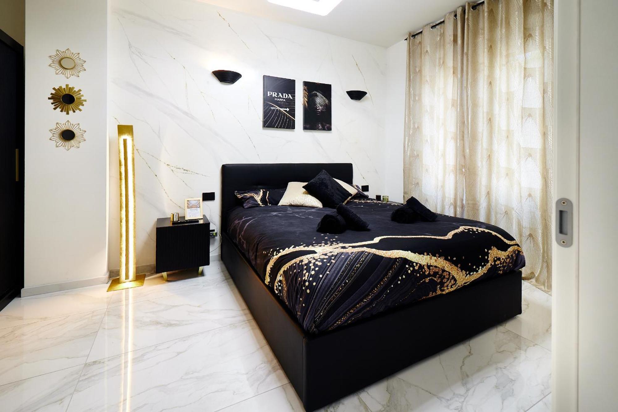 Apartment Italian Fashion - Luxurious Marble City Center Mailand