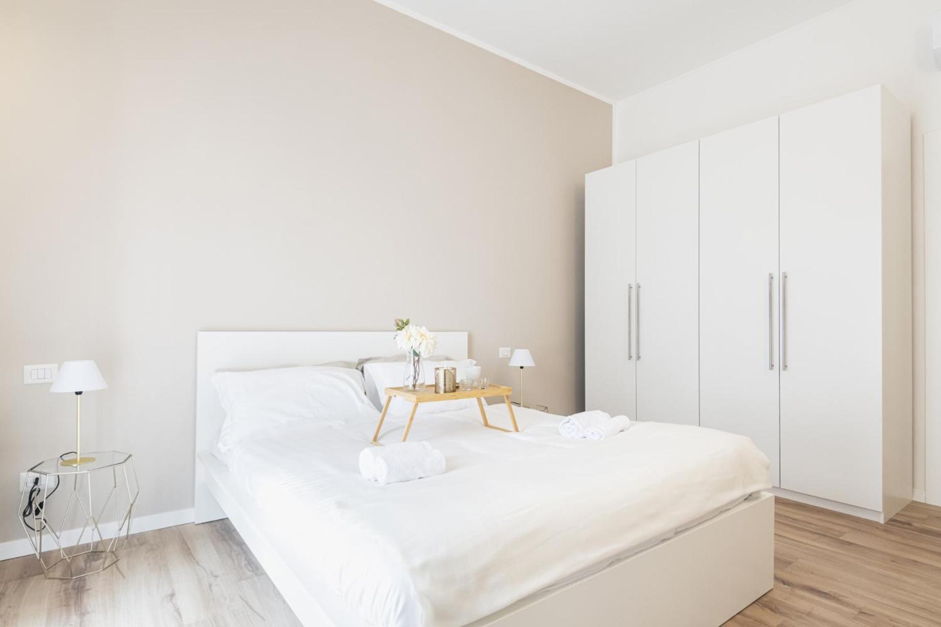 Easylife - Golden Apartment