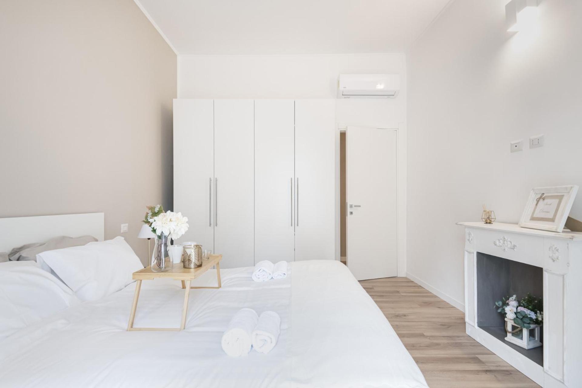 Easylife - Golden Apartment