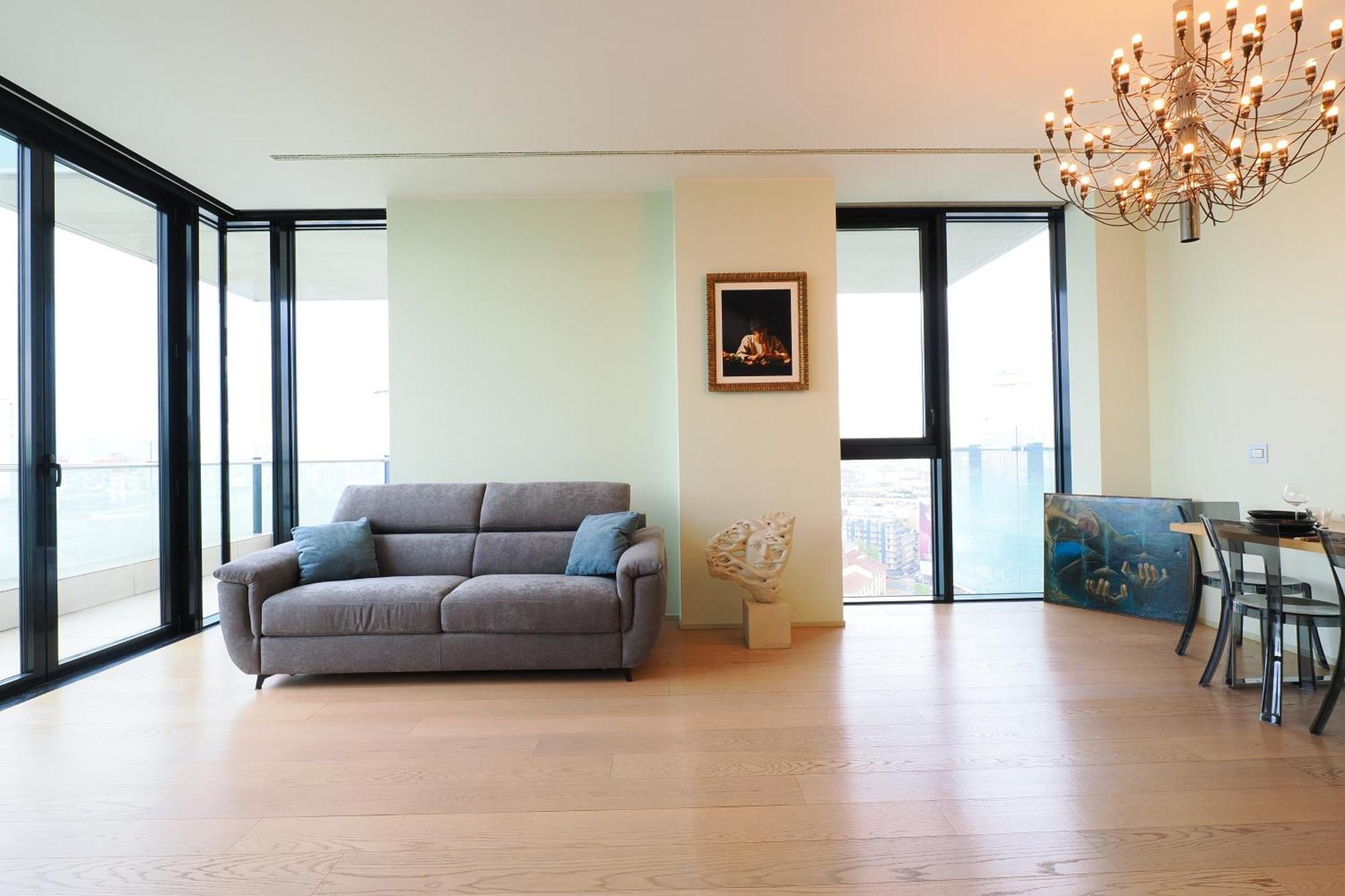 Elegant & Spacious In Solaria - View Apartment *
