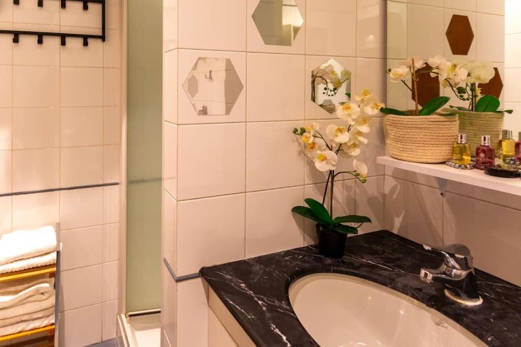 Porta Nuova Moscova: Cozy Near Duomo! Apartment *
