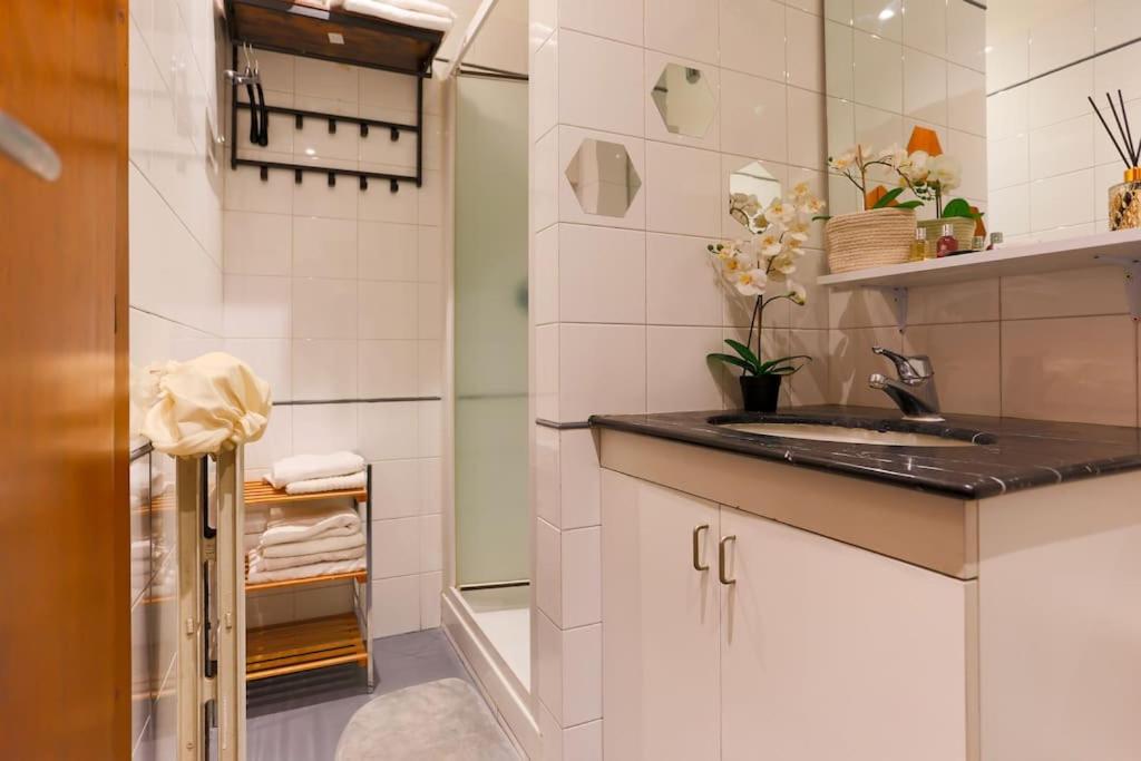 Porta Nuova Moscova: Cozy Near Duomo! Apartment *